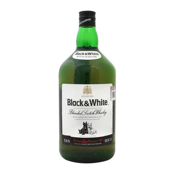 BLACK & WHITE SCOTCH BLENDED 1.75LI liquor