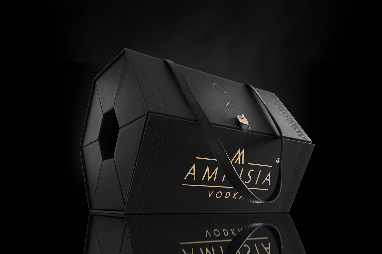 AMNISIA VODKA DUFFLE BAG HANDCRAFTED POLAND 750ML