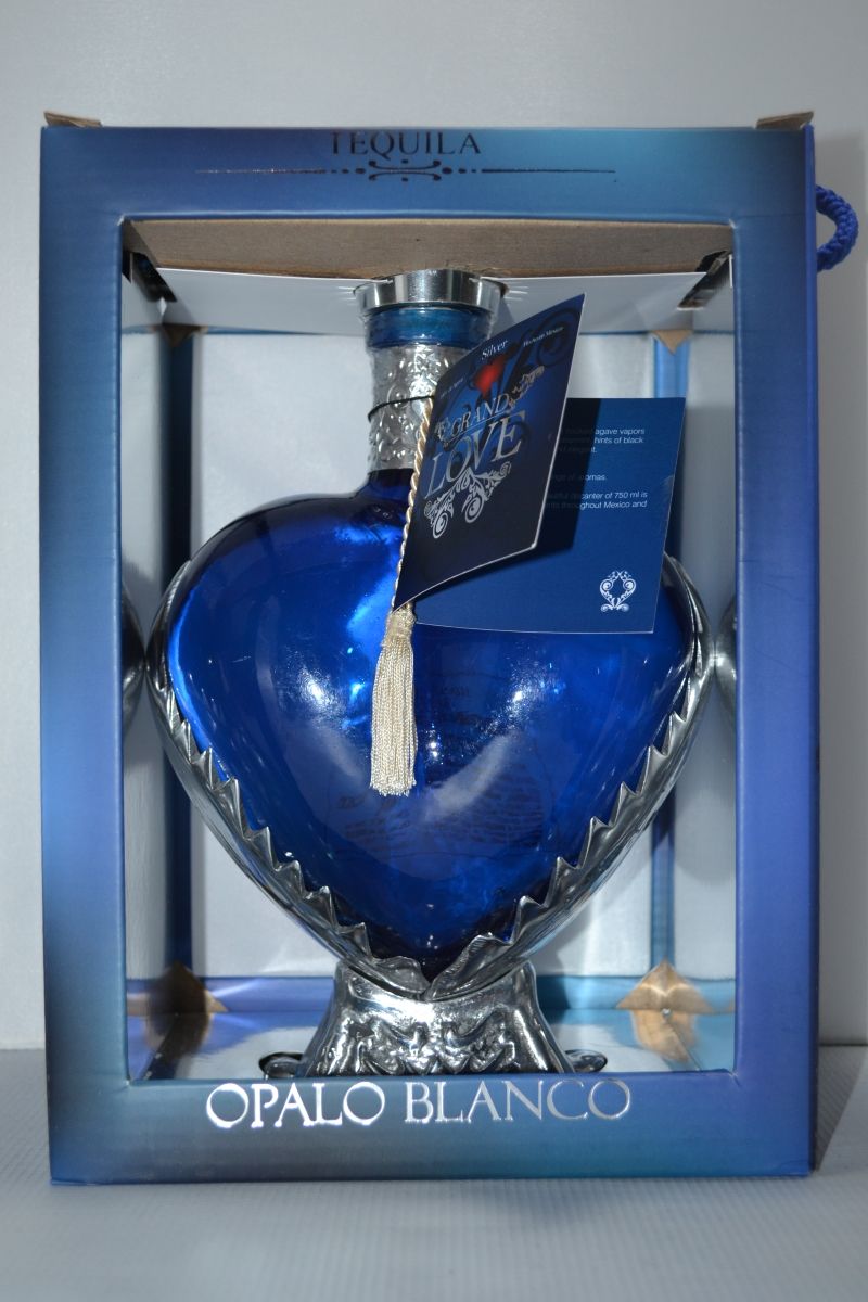 GRAND LOVE TEQUILA BLANCO BLUE HEART 750ML