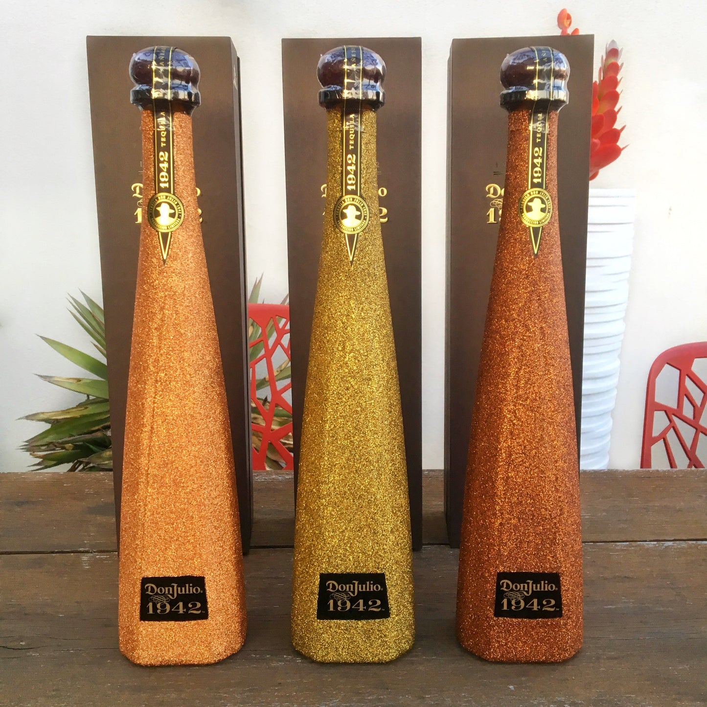 DON JULIO TEQUILA ANEJO 1942 W/ GLITTER DESIGN 750ML